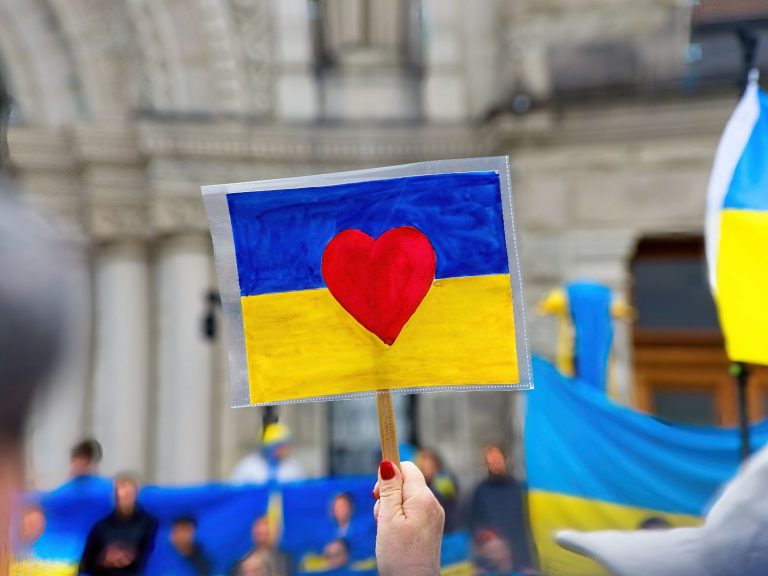 10 ways the world has come together to support and stand with Ukraine