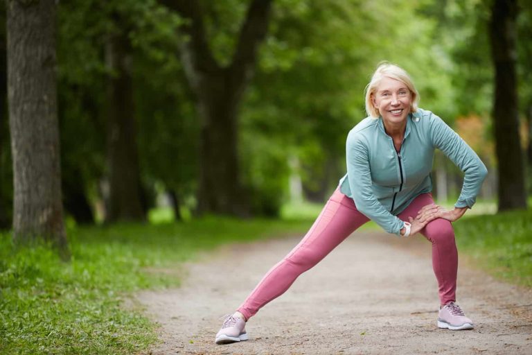 6 tips for improving and maintaining flexibility as we age