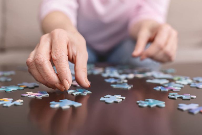 8 health benefits of doing jigsaw puzzles