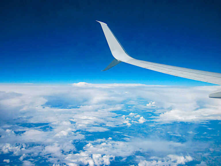 Aerophobia – 5 ways to overcome the fear of flying