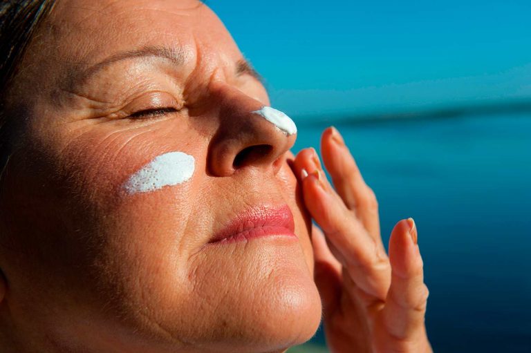 11 tips to protect your skin from sun damage