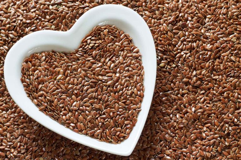 5 ways to use flaxseed to boost heart health